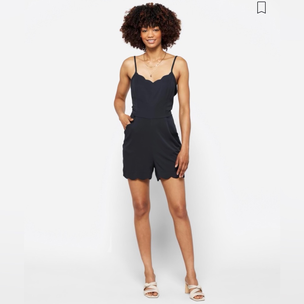 41 Hawthorn Beatriz Scallop Detail Romper M